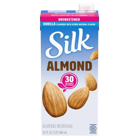 Silk Unsweetened Almond Vanilla Beverage / 946 mL / 32 oz