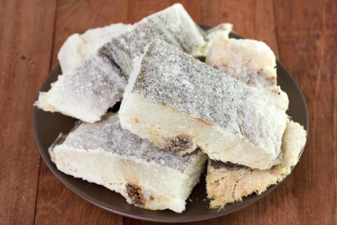Member's Selection Salted Fish Bone In Tray