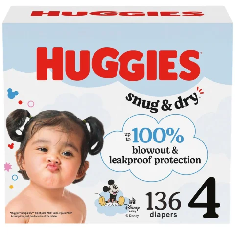 Huggies Snug & Dry Size 4 Diapers / 136 Units