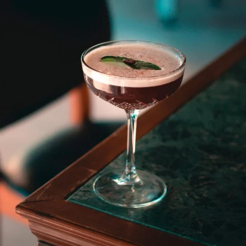 Magnum Tonic Wine Fortified Ready to Drink 24 Units / 200 mL