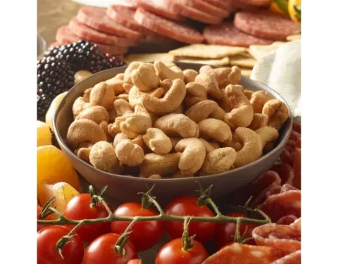 Salted Roasted Cashews 907 g