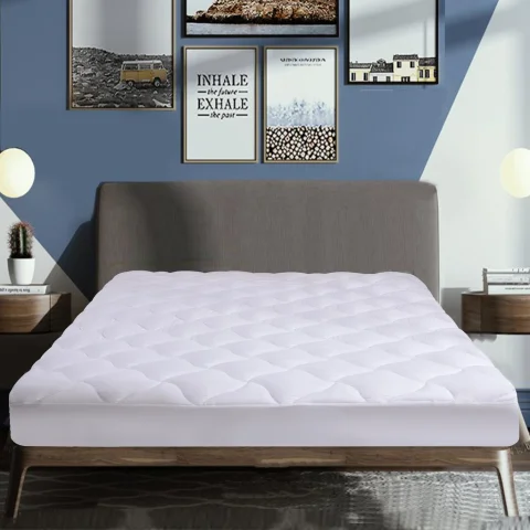 Member's Selection Queen Mattress Pad 152 cm x 203 cm x 50.8 cm / 60" x 80" x 20"
