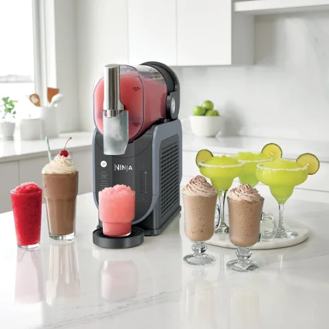 Ninja SLUSHi Professional Frozen Drink Maker with 5 Functions FS301PTLA